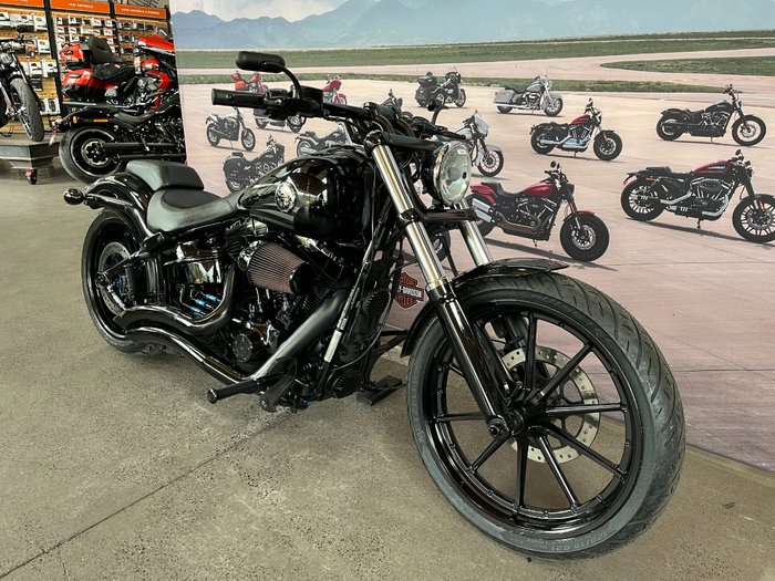 2016 Harley-davidson FXSB SOFTAIL BREAKOUT Black