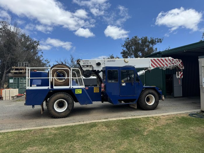 2010 Franna MAC25 Blue