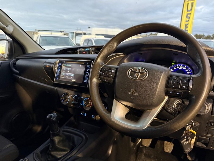 2020 Toyota Hilux SR