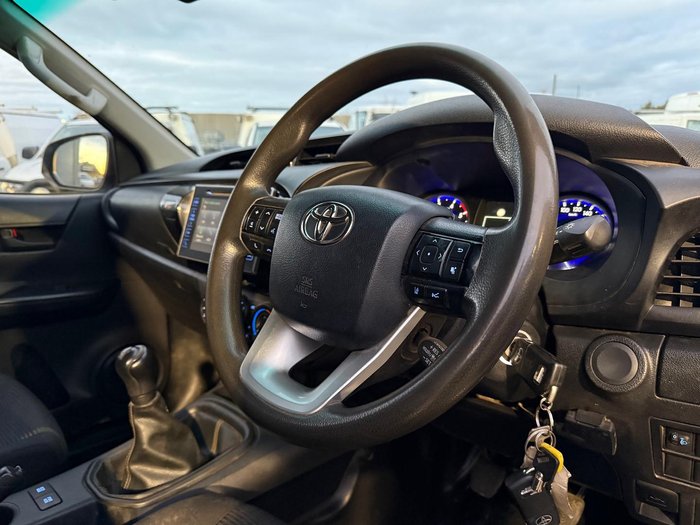 2020 Toyota Hilux SR