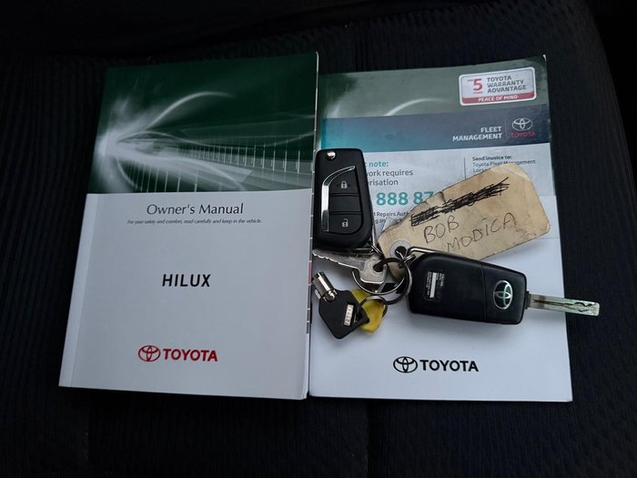 2020 Toyota Hilux SR