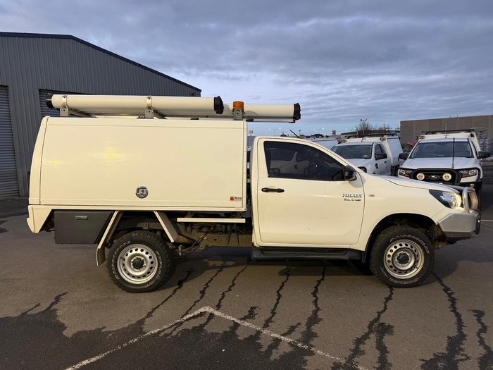 2020 Toyota Hilux SR