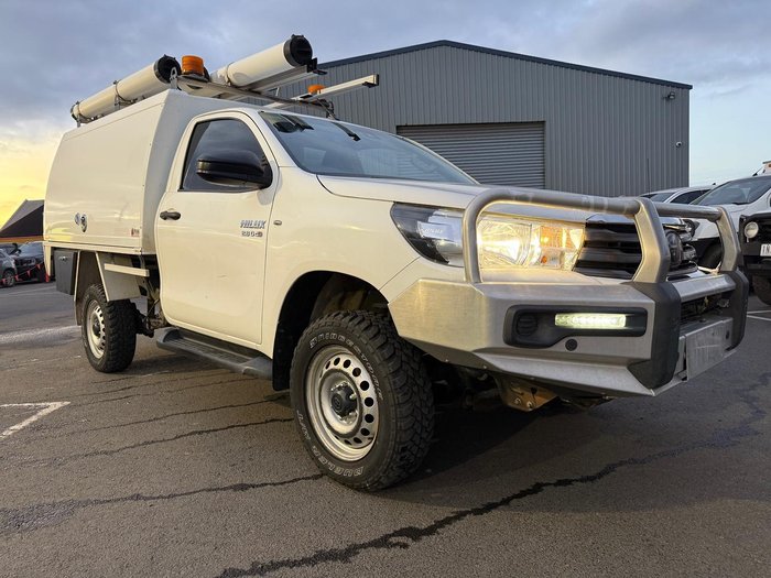 2020 Toyota Hilux SR