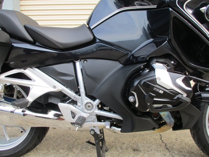 2024 BMW Motorrad R 1250 RT BLACK