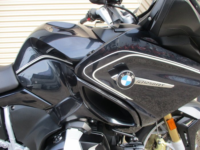 2024 BMW Motorrad R 1250 RT BLACK