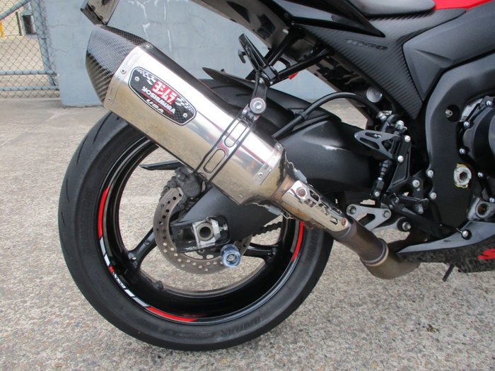 2016 Suzuki GSX-R1000 RED