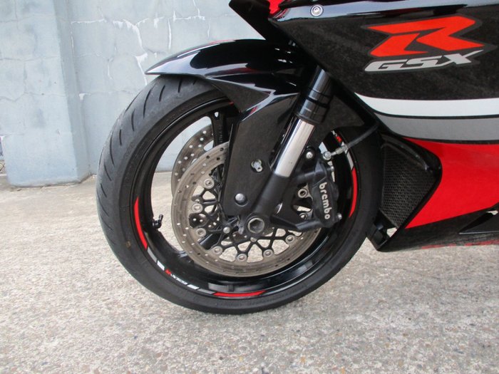 2016 Suzuki GSX-R1000 RED