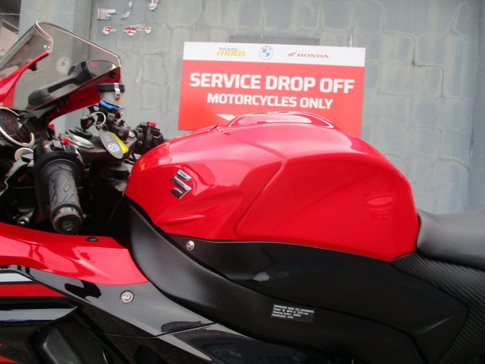 2016 Suzuki GSX-R1000 RED