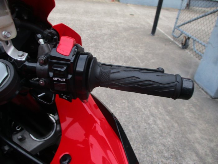 2016 Suzuki GSX-R1000 RED