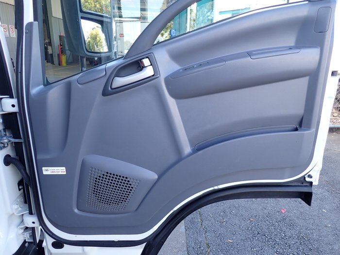 2018 ISUZU NNR 45-150 WHITE