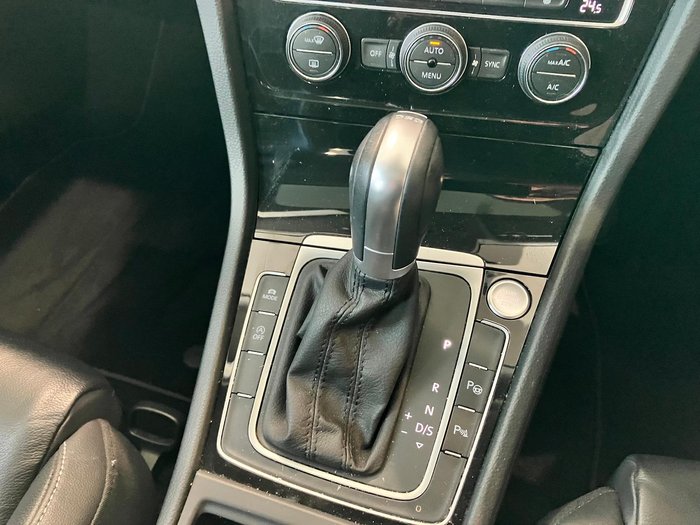 2019 Volkswagen Golf 110TSI Highline 7.5 MY19.5 Pure White