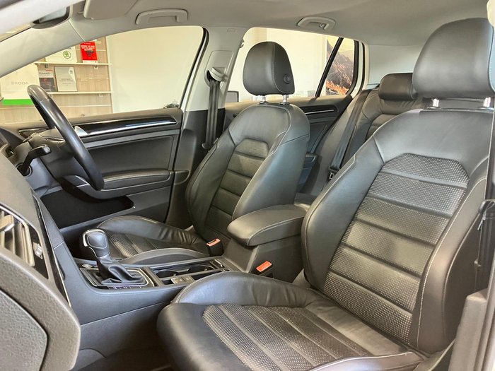 2019 Volkswagen Golf 110TSI Highline 7.5 MY19.5 Pure White