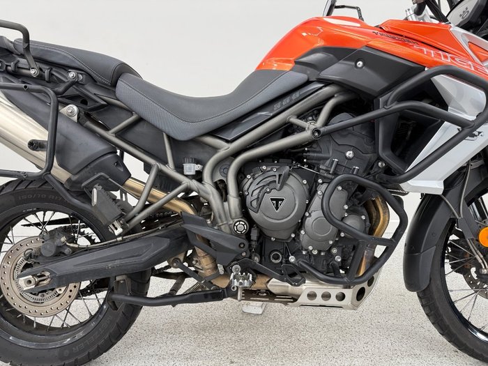Triumph 2020 TRIUMPH 800CC TIGER 800XCA Orange