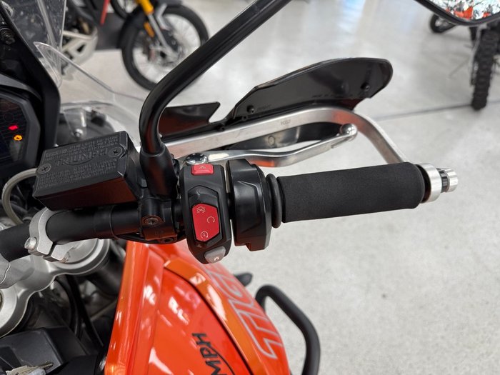 Triumph 2020 TRIUMPH 800CC TIGER 800XCA Orange