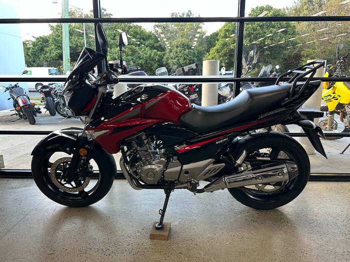 2015 Suzuki INAZUMA 250 (GW250) RED