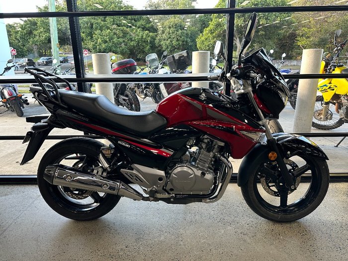 2015 Suzuki INAZUMA 250 (GW250) RED