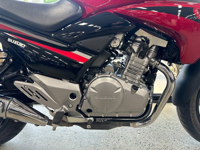 2015 Suzuki INAZUMA 250 (GW250) RED
