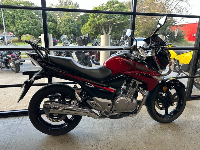 2015 Suzuki INAZUMA 250 (GW250) RED
