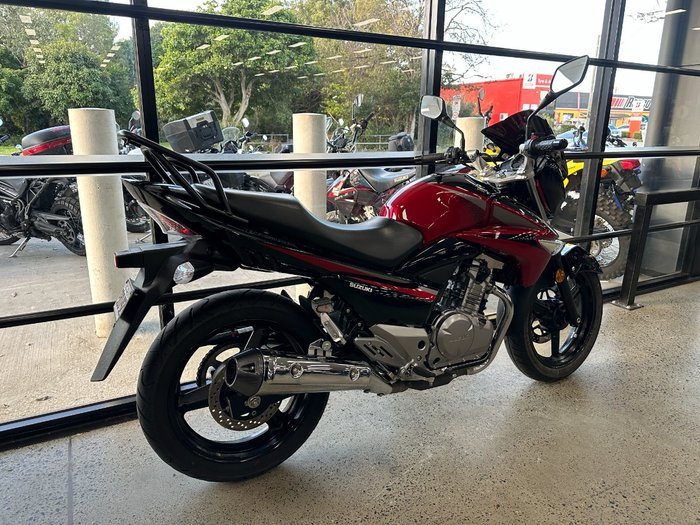 2015 Suzuki INAZUMA 250 (GW250) RED