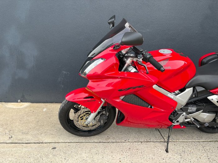 2002 Honda VFR800F (VFR800Fi) RED