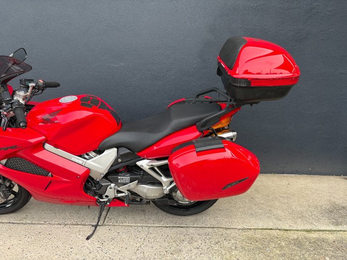 2002 Honda VFR800F (VFR800Fi) RED