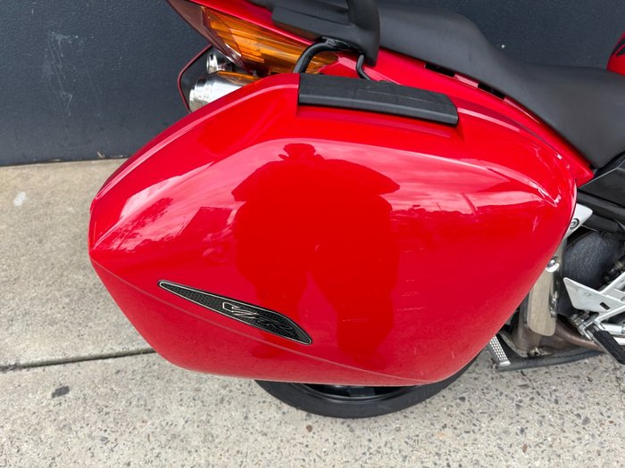 2002 Honda VFR800F (VFR800Fi) RED