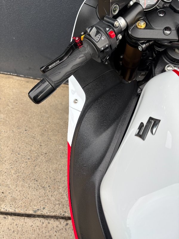 2017 Suzuki GSX1300RA (HAYABUSA) WHITE