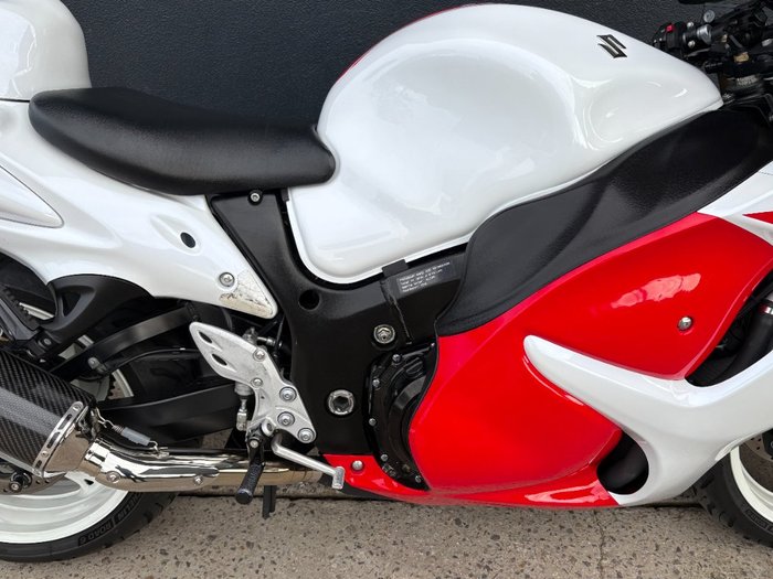 2017 Suzuki GSX1300RA (HAYABUSA) WHITE