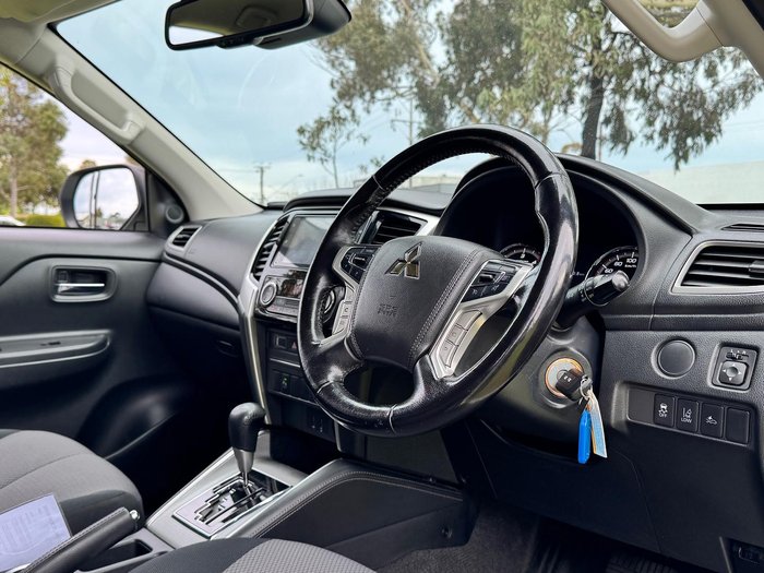2021 Mitsubishi Triton GLX-R MR MY22 4x2 White