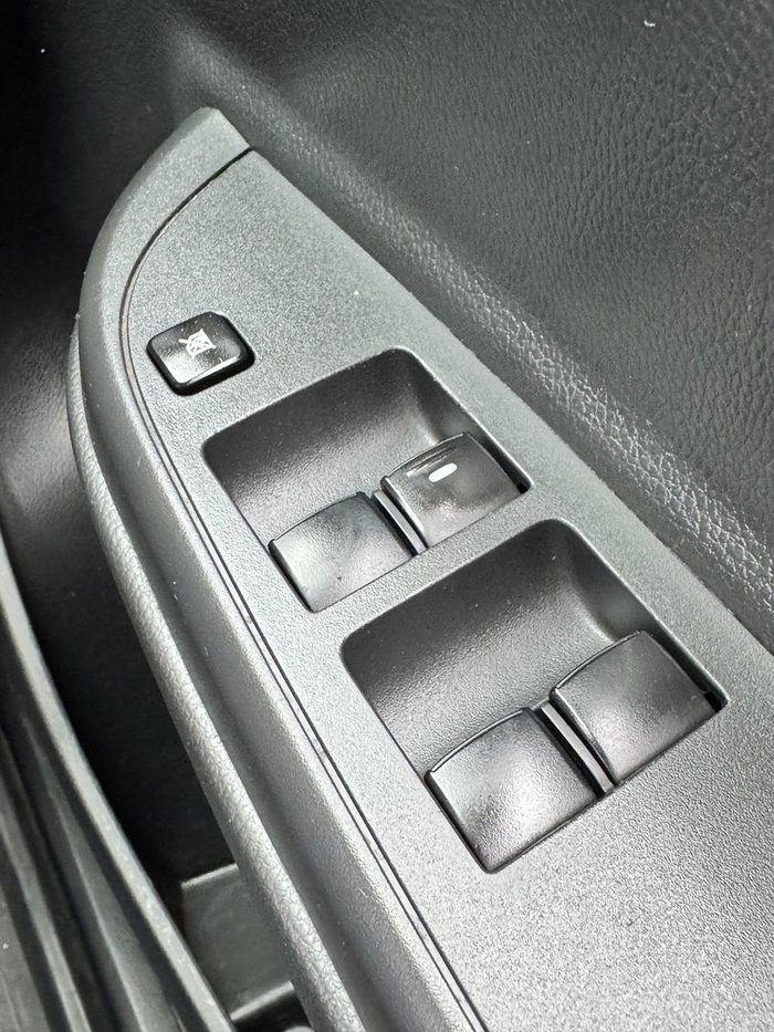 2021 Mitsubishi Triton GLX-R MR MY22 4x2 White