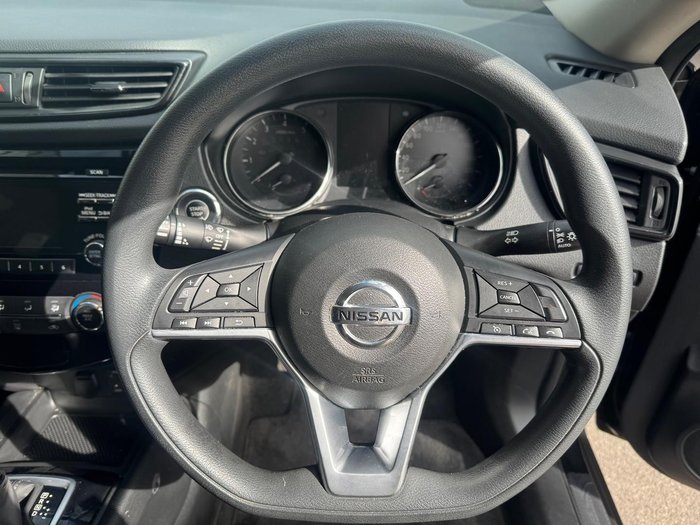 2017 Nissan X-TRAIL ST