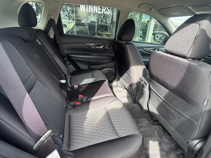 2017 Nissan X-TRAIL ST