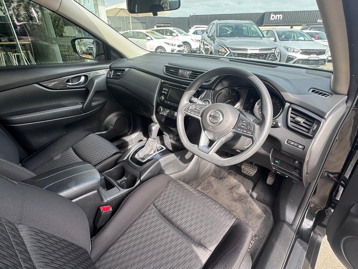 2017 Nissan X-TRAIL ST