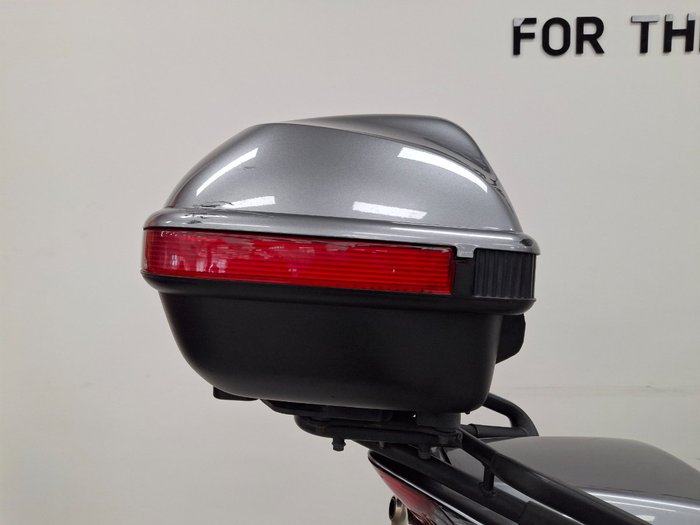 Honda 2011 HONDA 800CC VFR8009 Silver