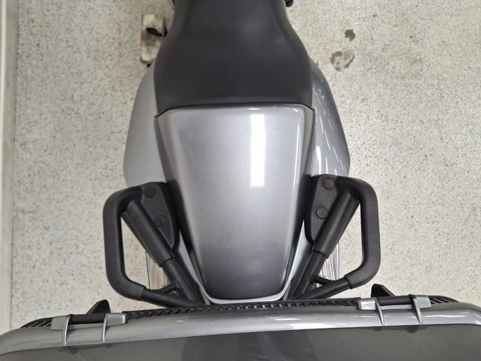 Honda 2011 HONDA 800CC VFR8009 Silver