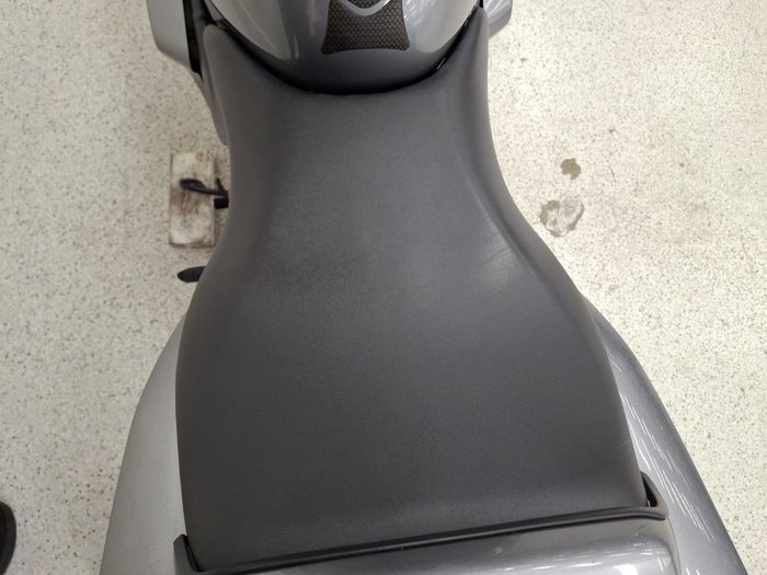 Honda 2011 HONDA 800CC VFR8009 Silver
