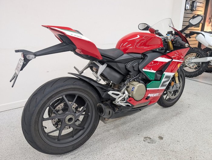 2023 DUCATI PANIGALE V2 BAYLISS 20TH ANNIV Red