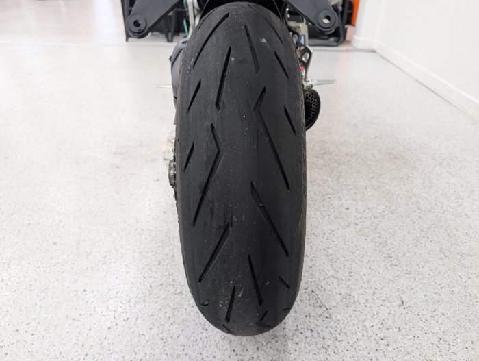 2023 DUCATI PANIGALE V2 BAYLISS 20TH ANNIV Red