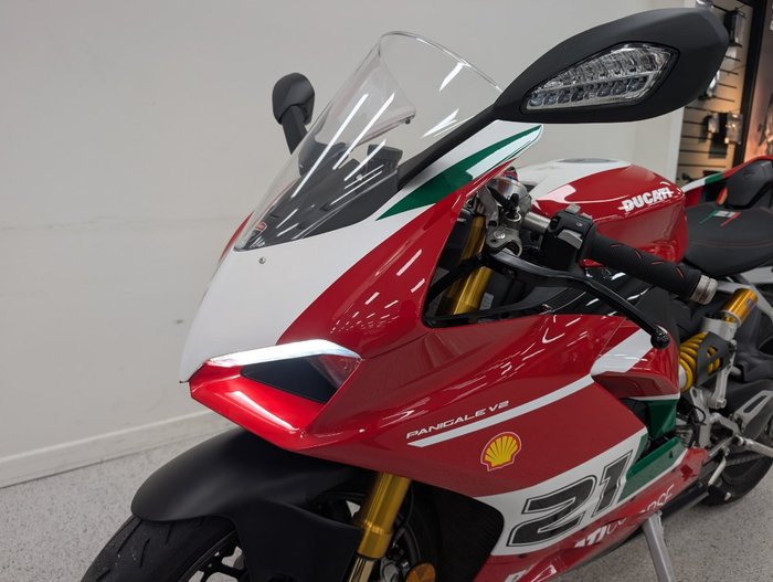 2023 DUCATI PANIGALE V2 BAYLISS 20TH ANNIV Red