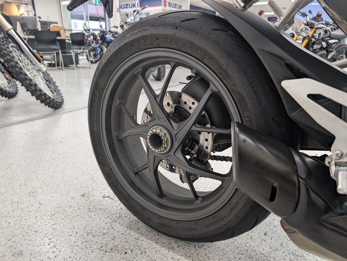 2023 DUCATI PANIGALE V2 BAYLISS 20TH ANNIV Red