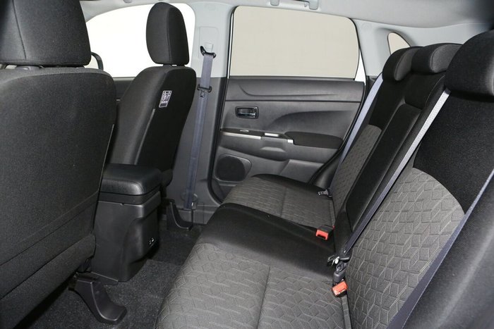2024 Mitsubishi ASX LS