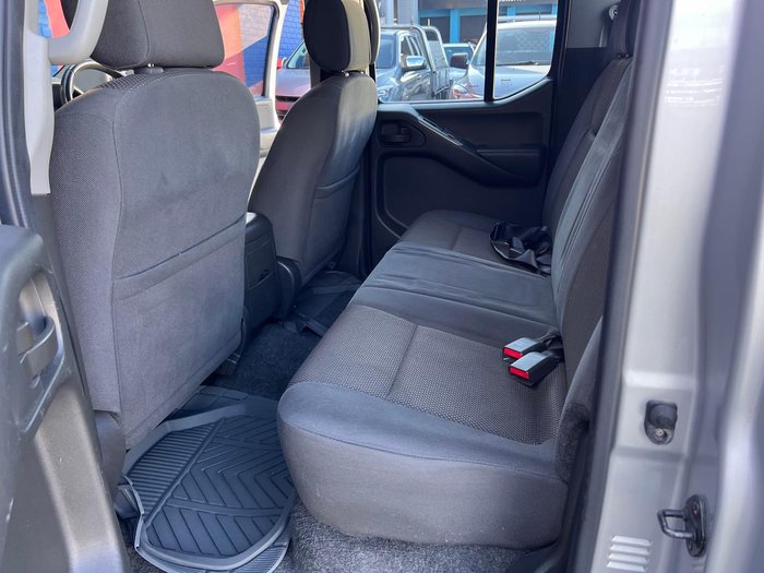 2010 Nissan Navara ST D40 4X4 Dual Range Brilliant Silver