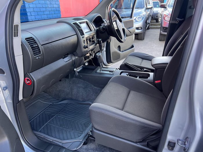 2010 Nissan Navara ST D40 4X4 Dual Range Brilliant Silver