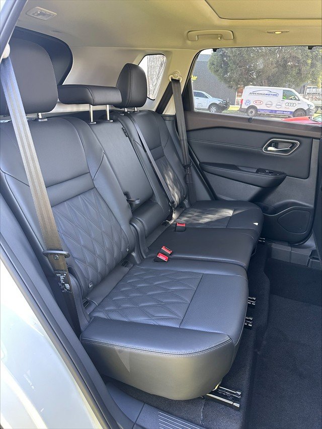 2025 Nissan T33 TI-L