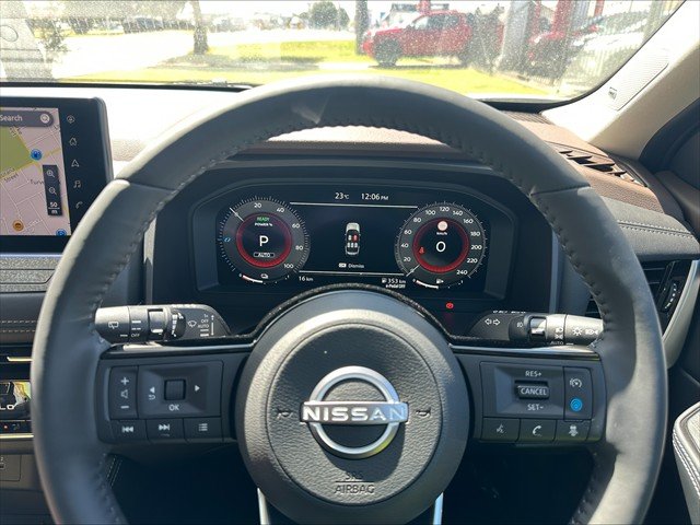 2025 Nissan T33 TI-L