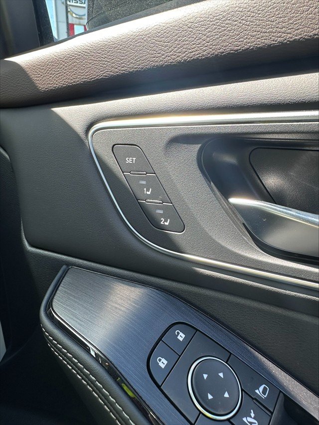 2025 Nissan T33 TI-L