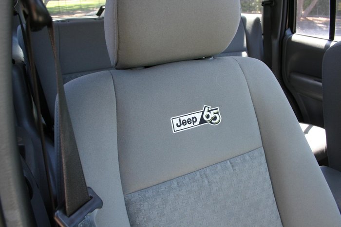2006 Jeep Cherokee 65th Anniversary KJ MY06 4X4 Black