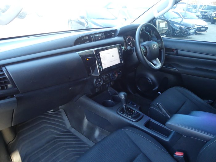 2021 Toyota Hilux SR