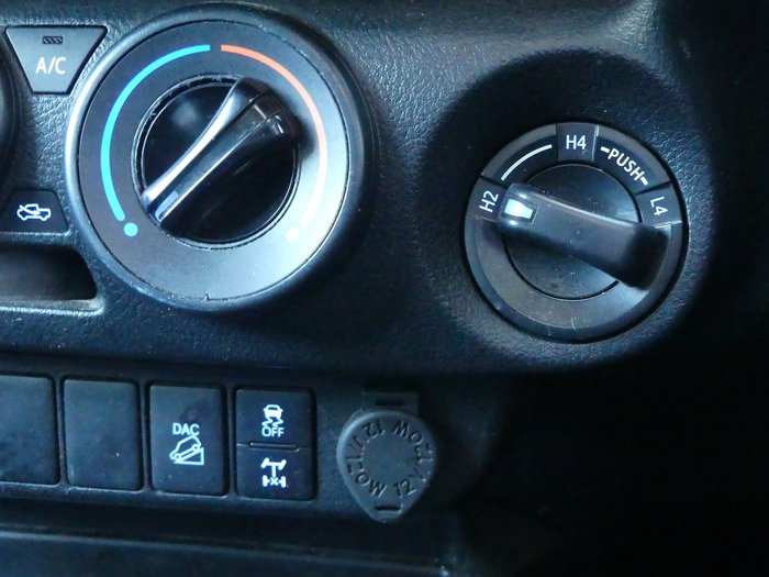 2021 Toyota Hilux SR