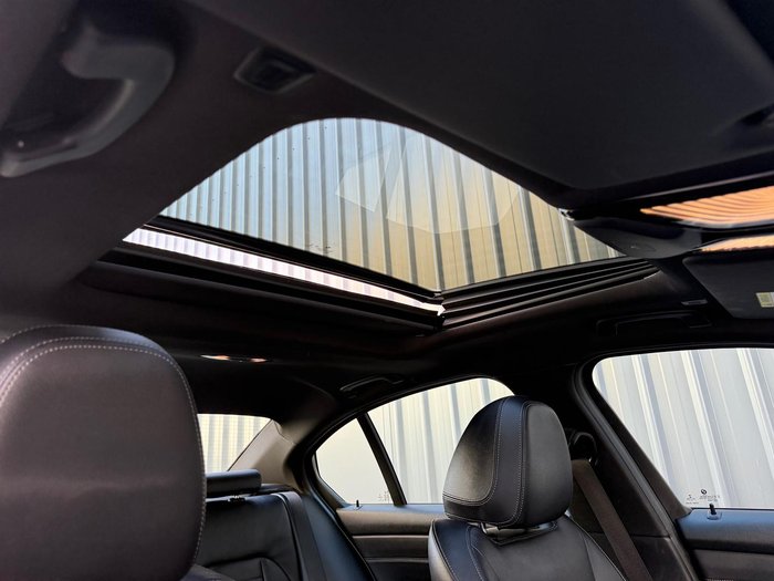 2022 BMW 3 Series 330i M Sport G20 Black Sapphire